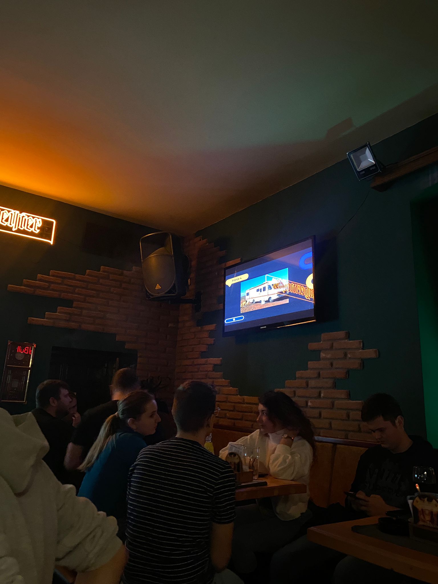 76a6b9ae-a894-4ef5-b1b5-4ff72e1e7afc